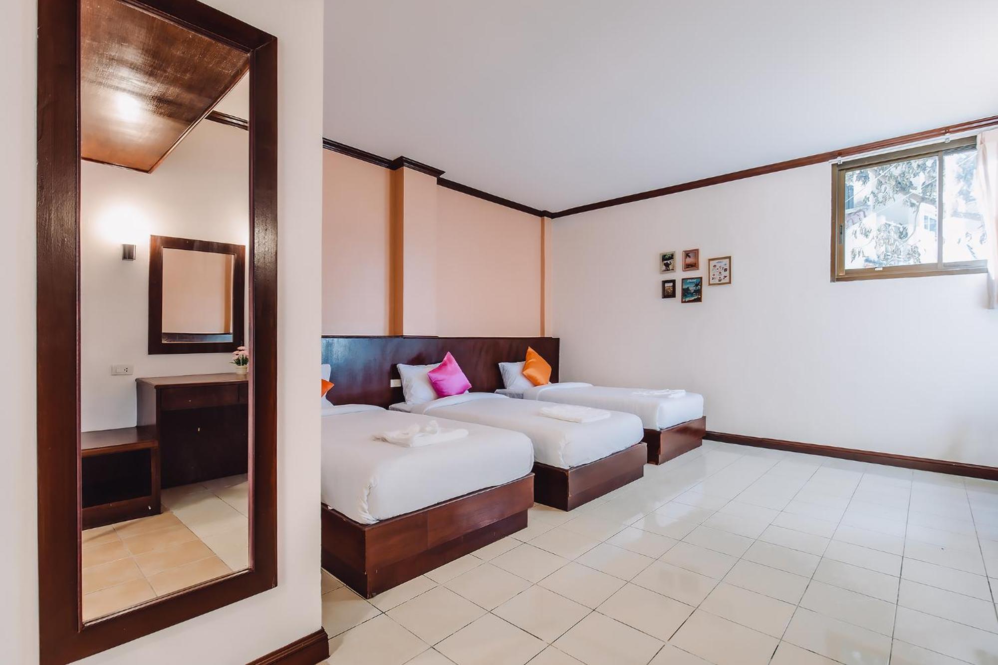 Bauman-Ville Hotel Patong Экстерьер фото