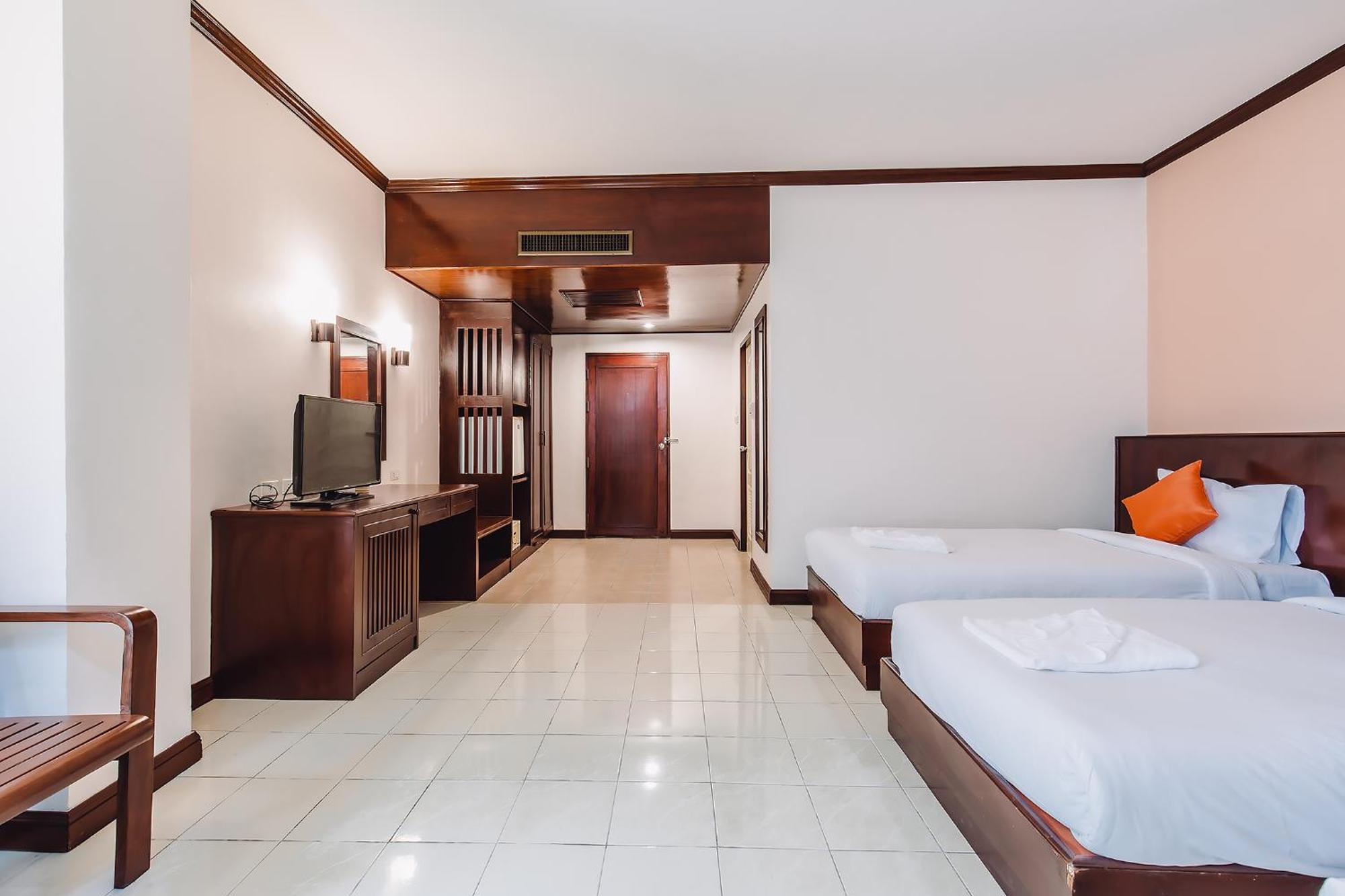 Bauman-Ville Hotel Patong Экстерьер фото