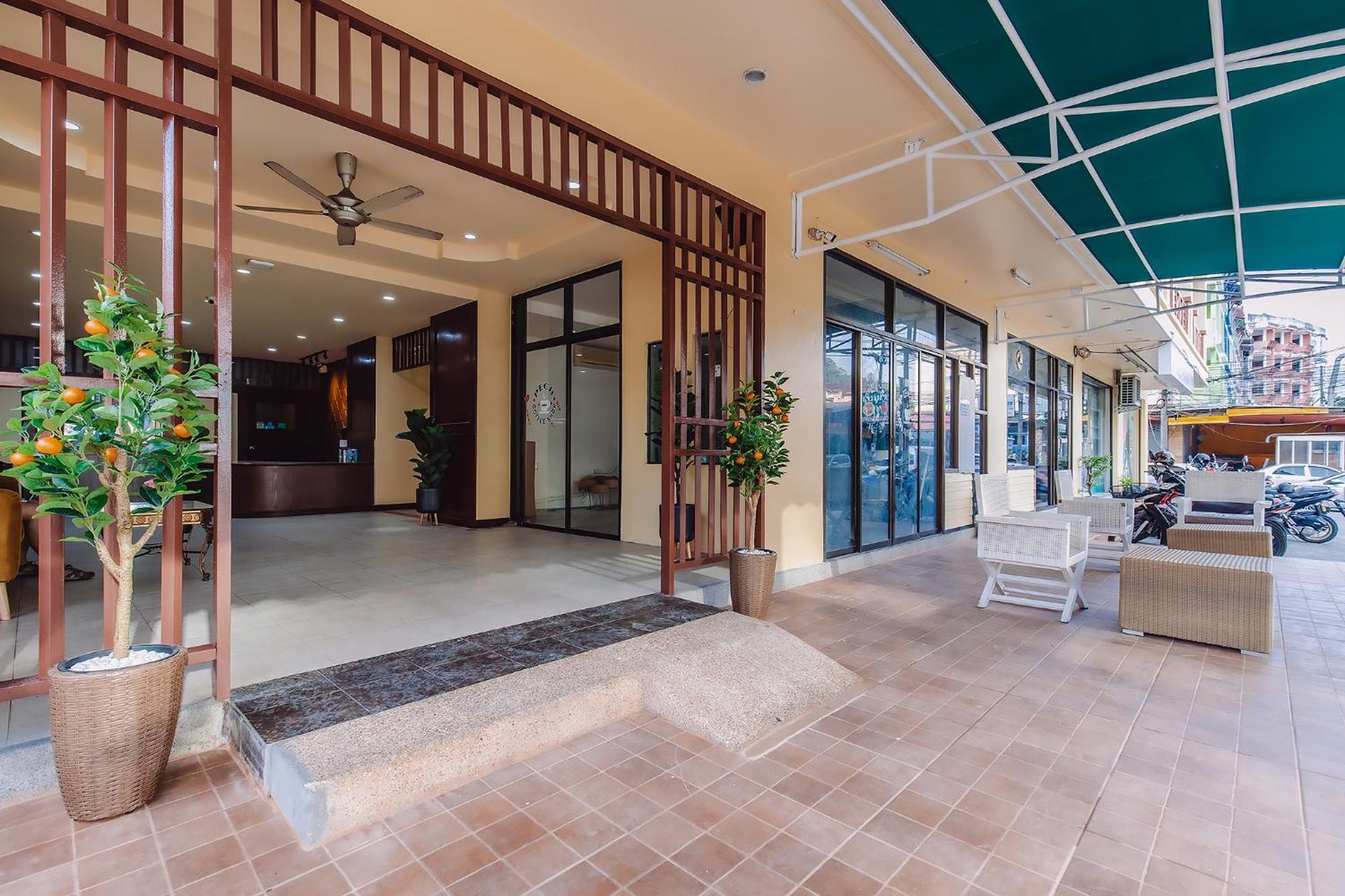 Bauman-Ville Hotel Patong Экстерьер фото